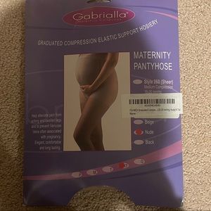 Maternity compression pantyhose